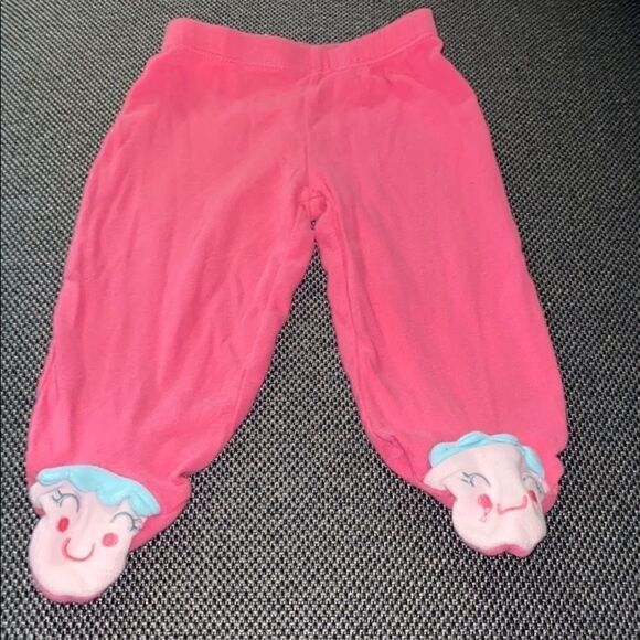Carter’s    - Picture 1 of 3